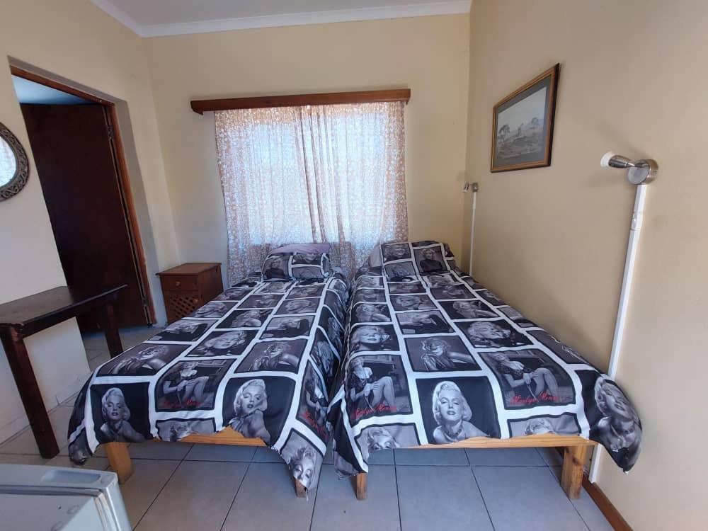 Skippers Backpackers Cc Walvis Bay Ngoại thất bức ảnh