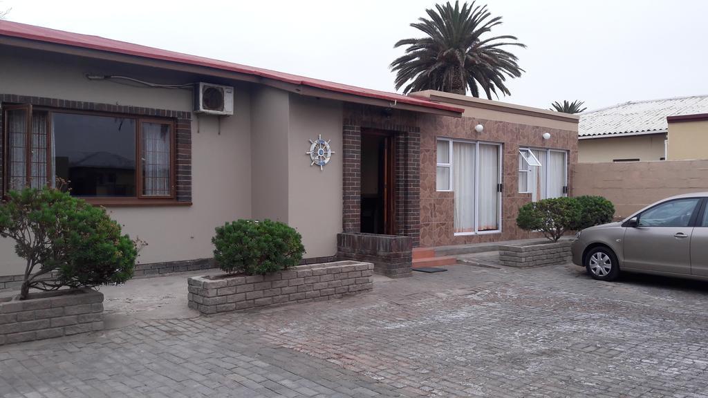 Skippers Backpackers Cc Walvis Bay Ngoại thất bức ảnh